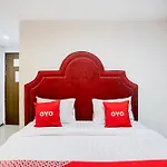Collection O Medan City Center Near Manhattan Times Square Formerly Grand Z Suites