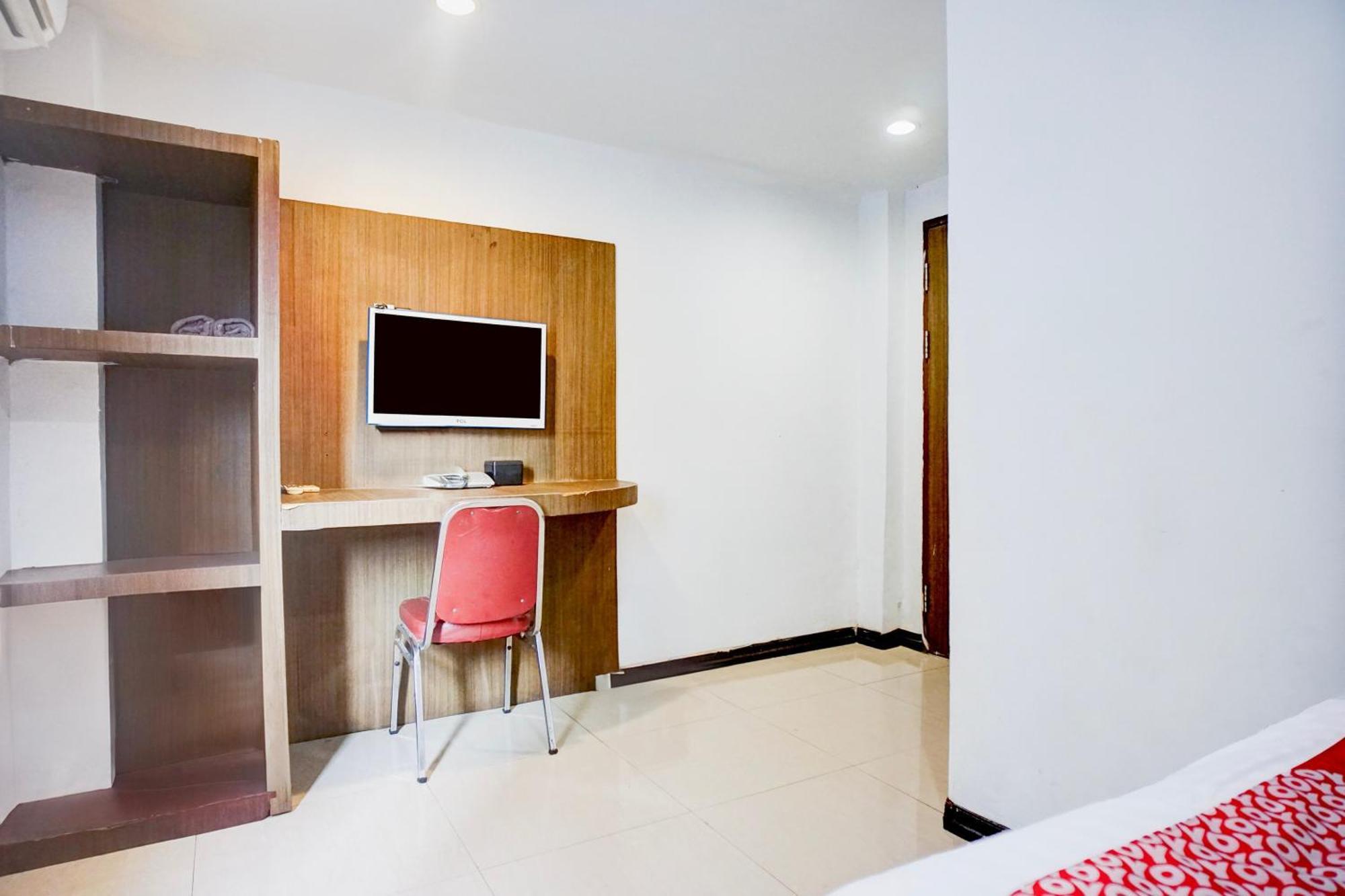 Collection O Center Near Manhattan Times Square Formerly Grand Z Hotel Medan