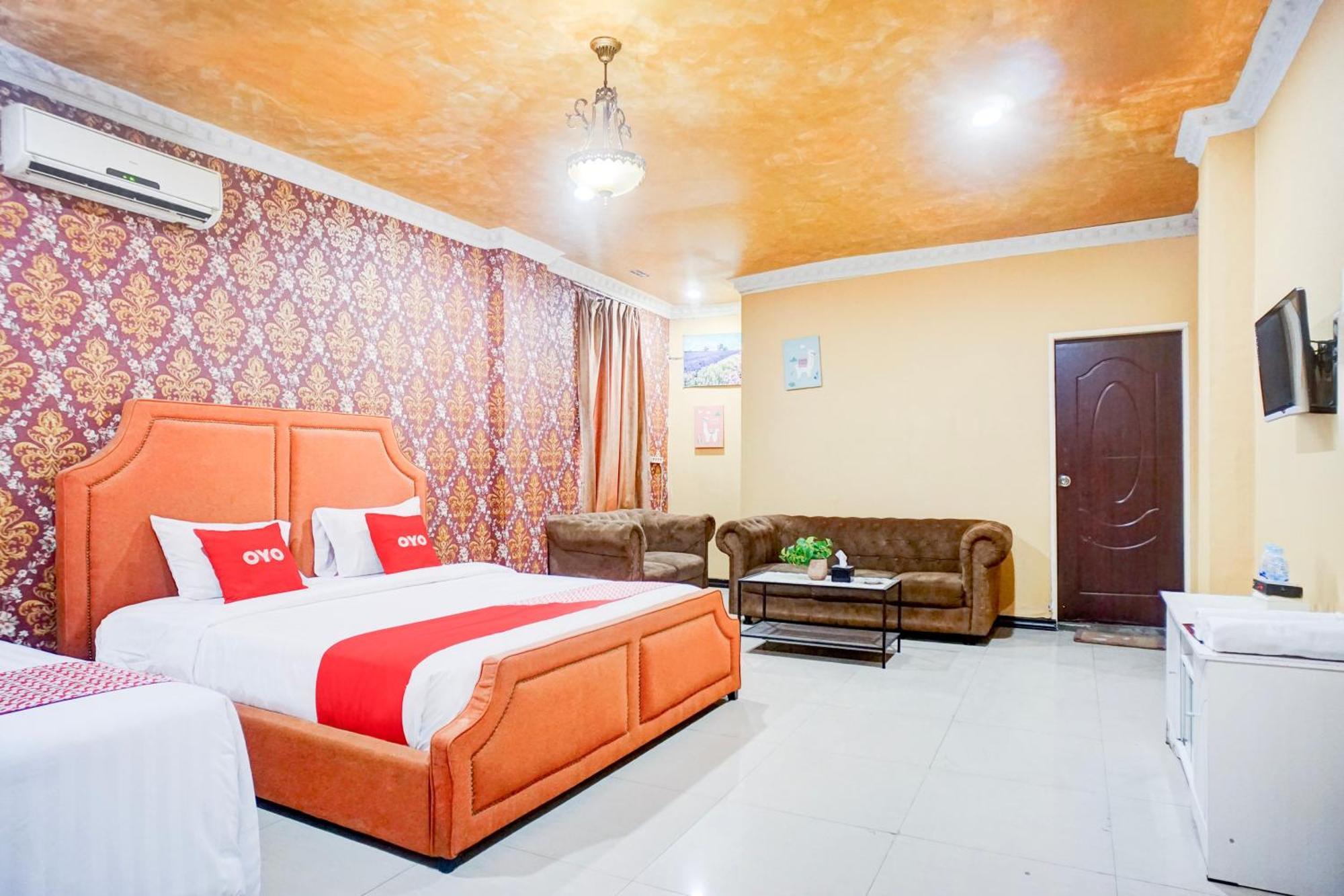 Collection O Center Near Manhattan Times Square Formerly Grand Z 3* Medan