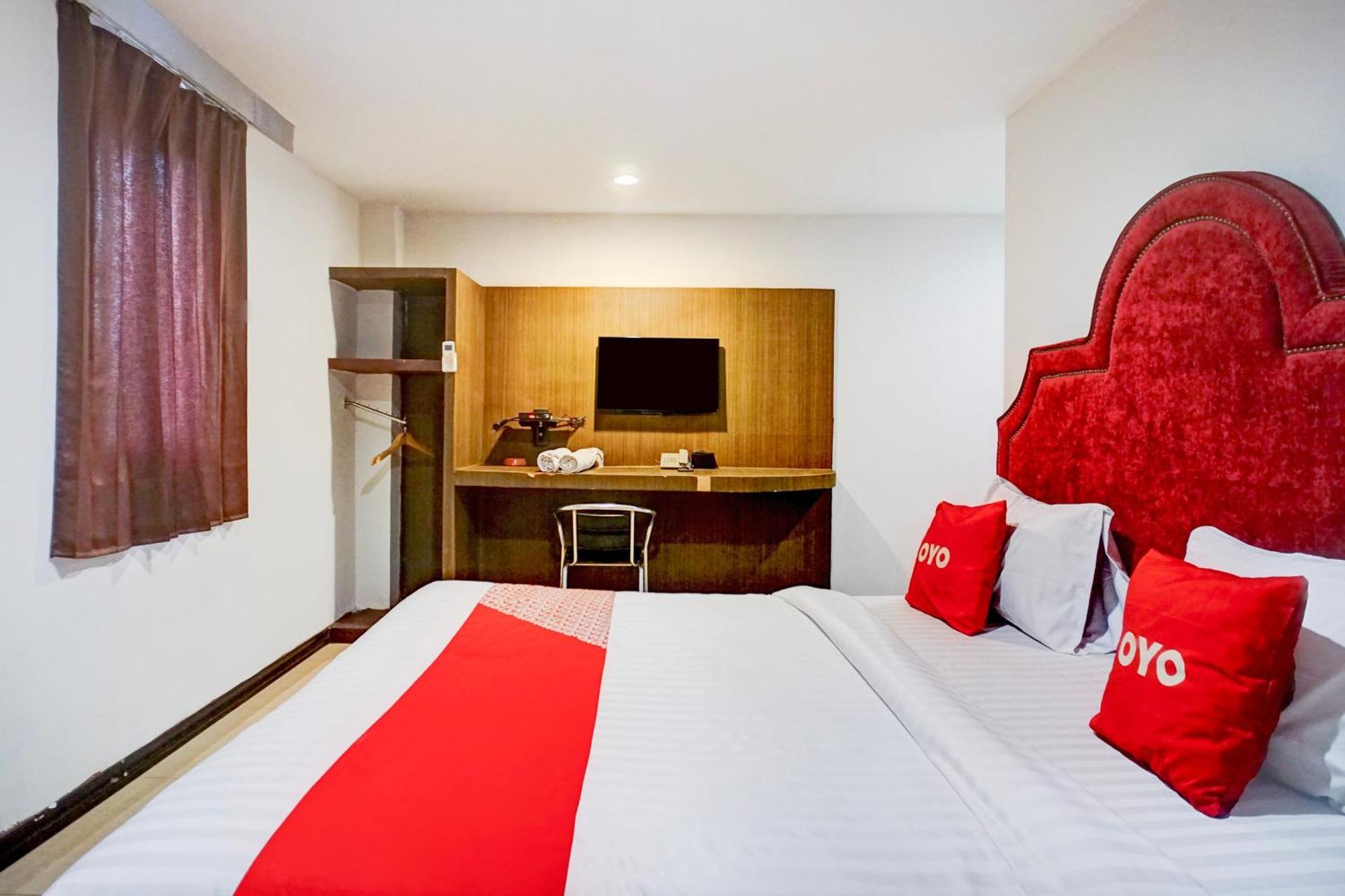 Collection O Center Near Manhattan Times Square Formerly Grand Z Hotel Medan